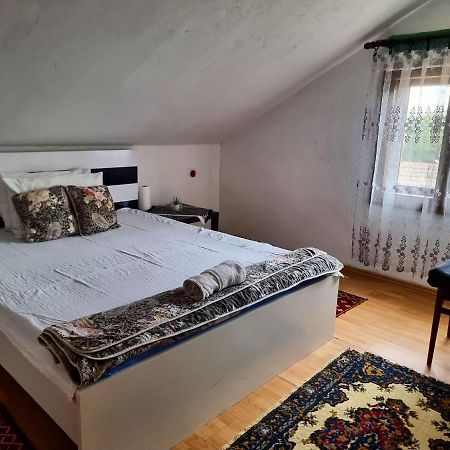 Guesthouse Sobi-Rooms Gradsko Eksteriør billede